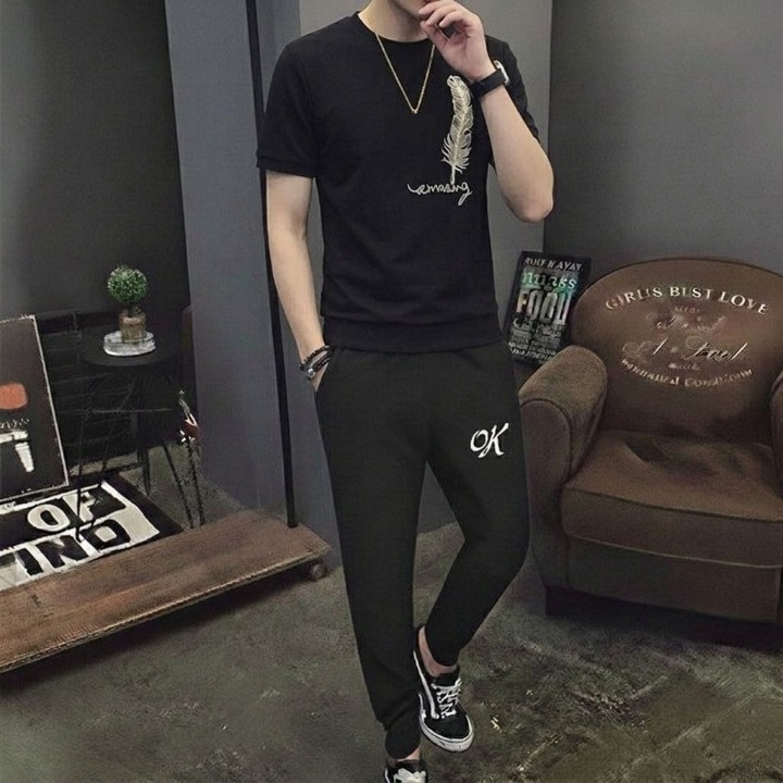 Men's Printed Tracksuit Set Soft Fabric Stylish Half Sleeve T Shirt and Trouser Fashionable Outfit